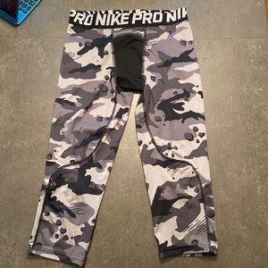 Nike PRO Crop Compression Tights